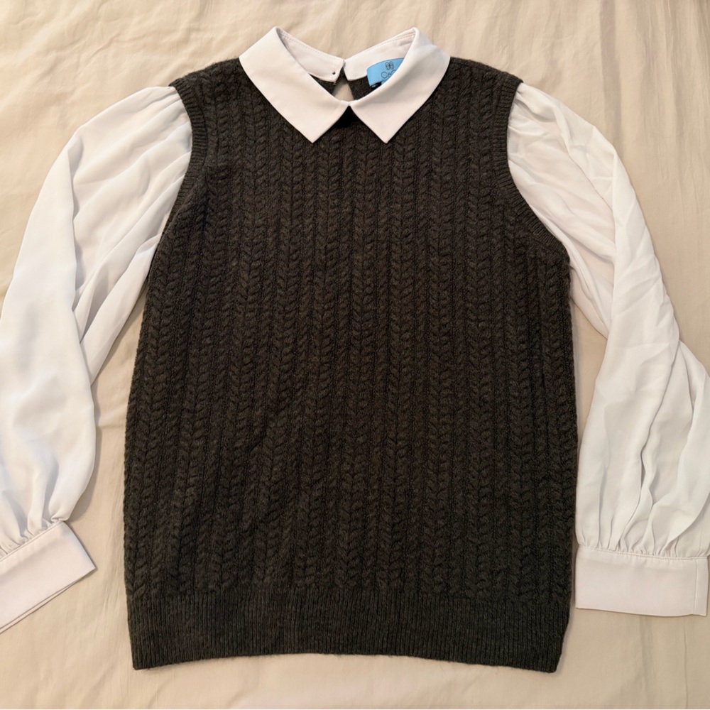 Dark Green Knit Vest with White Collar